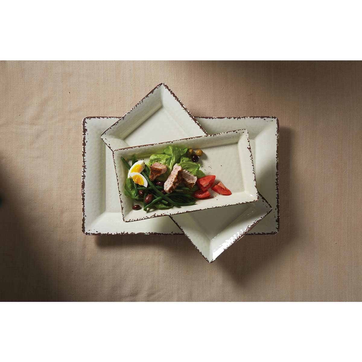 American Metalcraft AMWEL23 Antique White Medium Rectangular Melamine Platter, 18" x 8-1/4" - Image 3