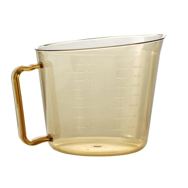 Cambro 200MCH150 High Heat Measuring Cup, Amber, 2 qt. - Image 2