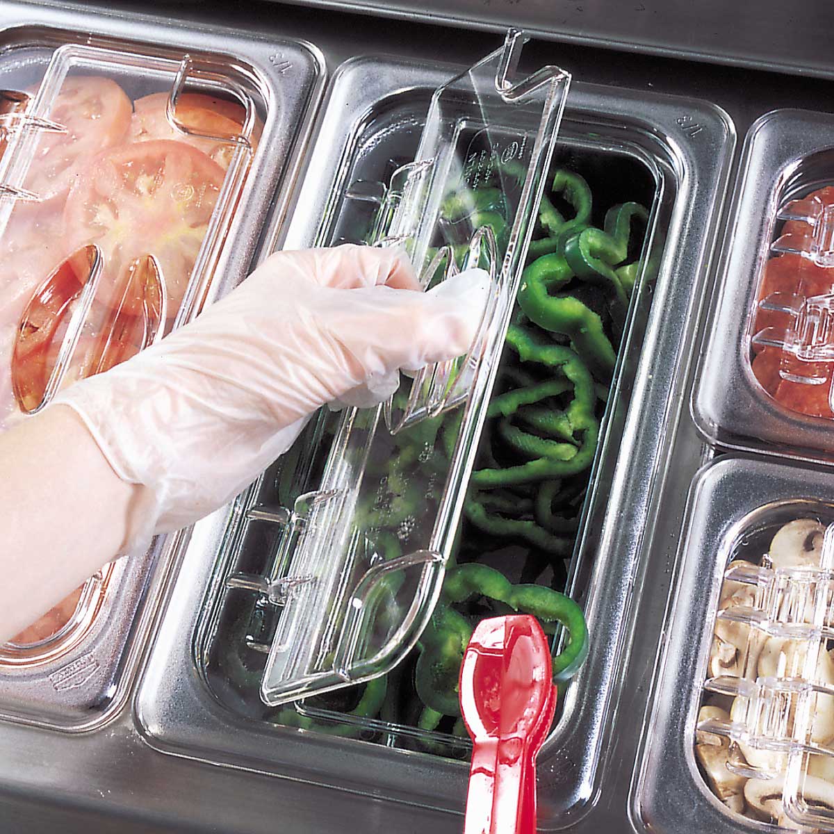 Cambro 30CWLN135 Camwear Notched Food Pan Flip Lid, Clear, 1/3 Size - Image 4