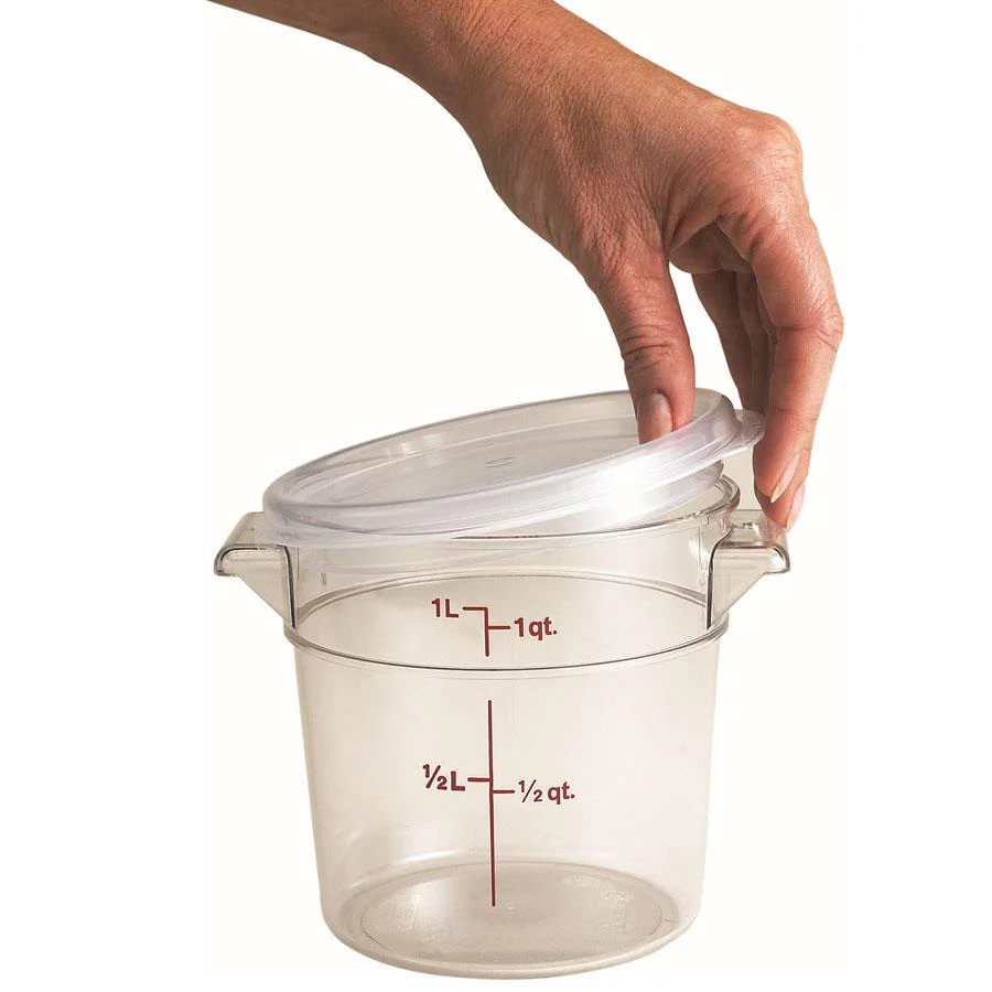 Cambro RFS1SCPP190 Camwear Round Seal Lid, Translucent, 1 qt. - Image 2