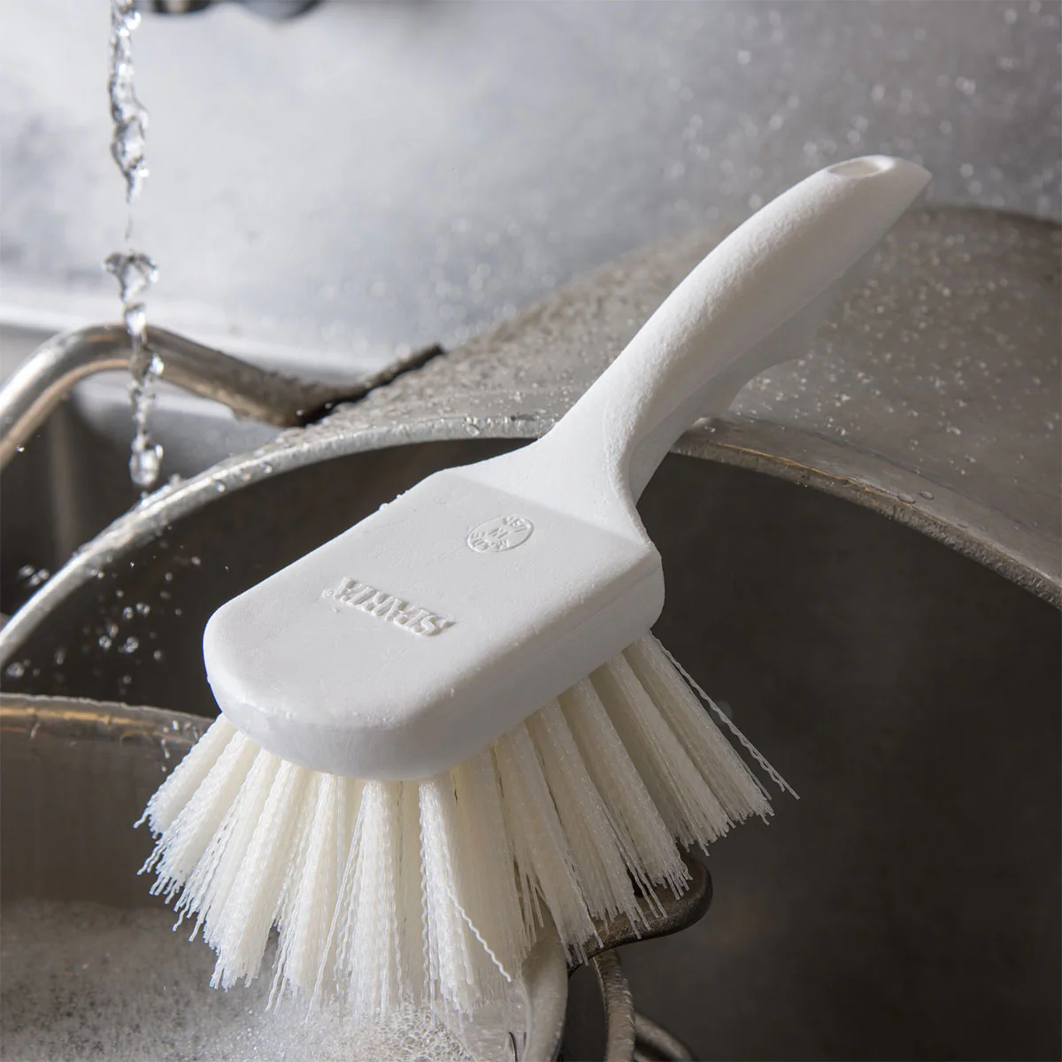 Carlisle 4054102 Flo-Pac Utility Scrub Brush, White, 8" - Image 4