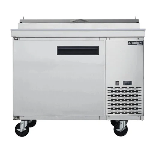 Dukers DPP44-6-S1 Single Door Pizza Prep Table Refrigerator, 44" x 31-1/2" - Image 2