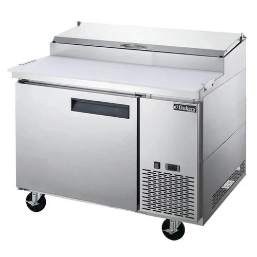 Dukers DPP44-6-S1 Single Door Pizza Prep Table Refrigerator, 44" x 31-1/2" - Image 4