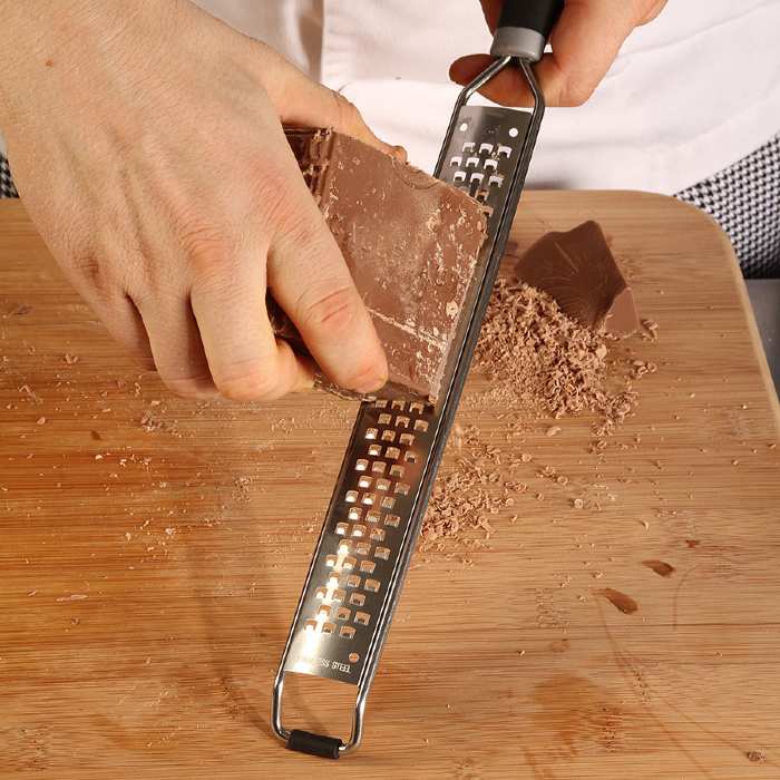Mercer M35404 MercerGrates Narrow Coarse Grater - Image 2